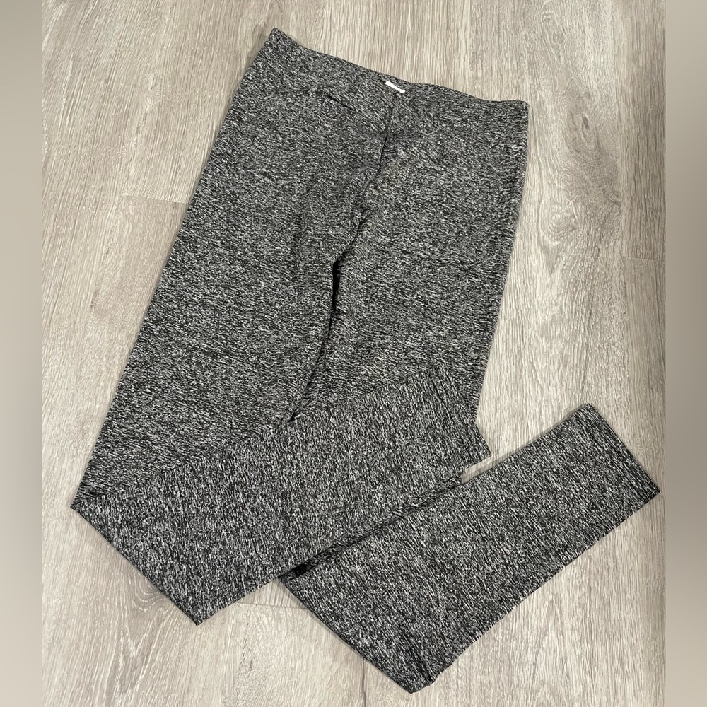 Gray & white leggings